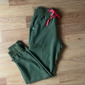 FIGS ‘high waisted jogger’